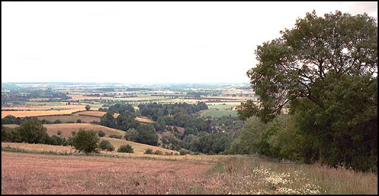 Ilmington and South Warwickshire from near Pig Lane .